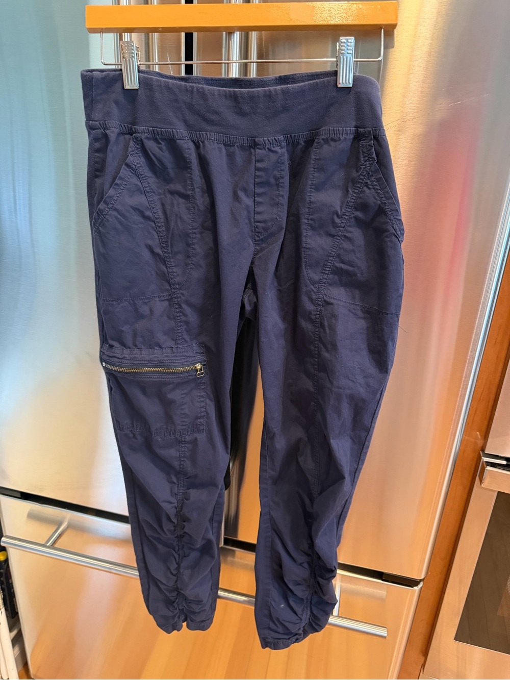 Woman’s xcvi Navy Stretch Casual Pants